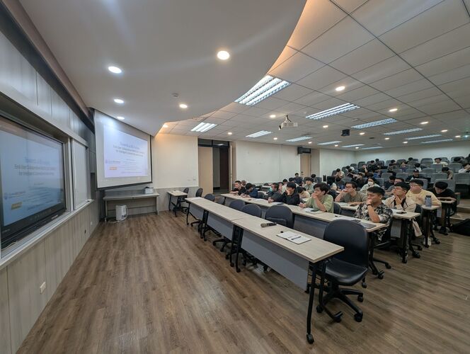 ➠<國際交流> 台英雙邊交流網路研討會第一場 - Dr. Chao Xu & Dr. Chao-Kai Wen圖片
