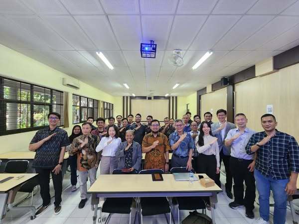 ➠<Educating Talents> Professor Fan-Shuo Tseng joined a joint overseas recruitment initiative organized by the Department of Electrical Engineering, visiting five leading Indonesian universitiesImage